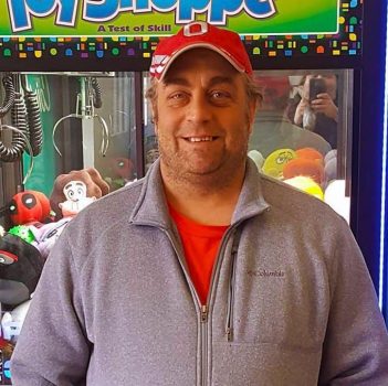 33673352_382117495635963_8650907841814593536_n