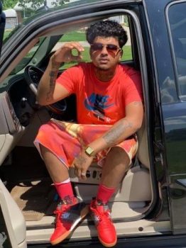 E3268E64-FC61-415A-8AE1-2696F9E366E7